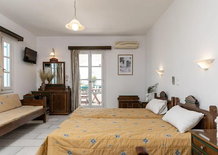 Golden Silence Apartment *