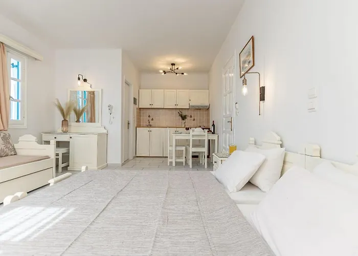 Golden Silence Apartment