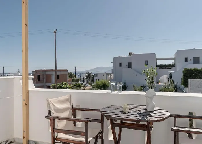 Golden Silence Apartment