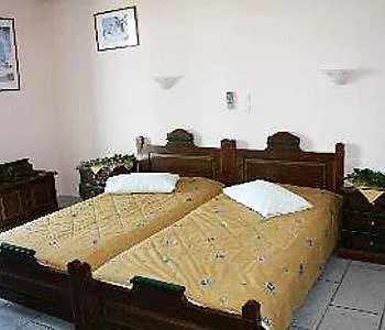 Golden Silence Apartment *