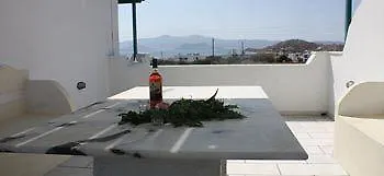 Golden Silence Apartment